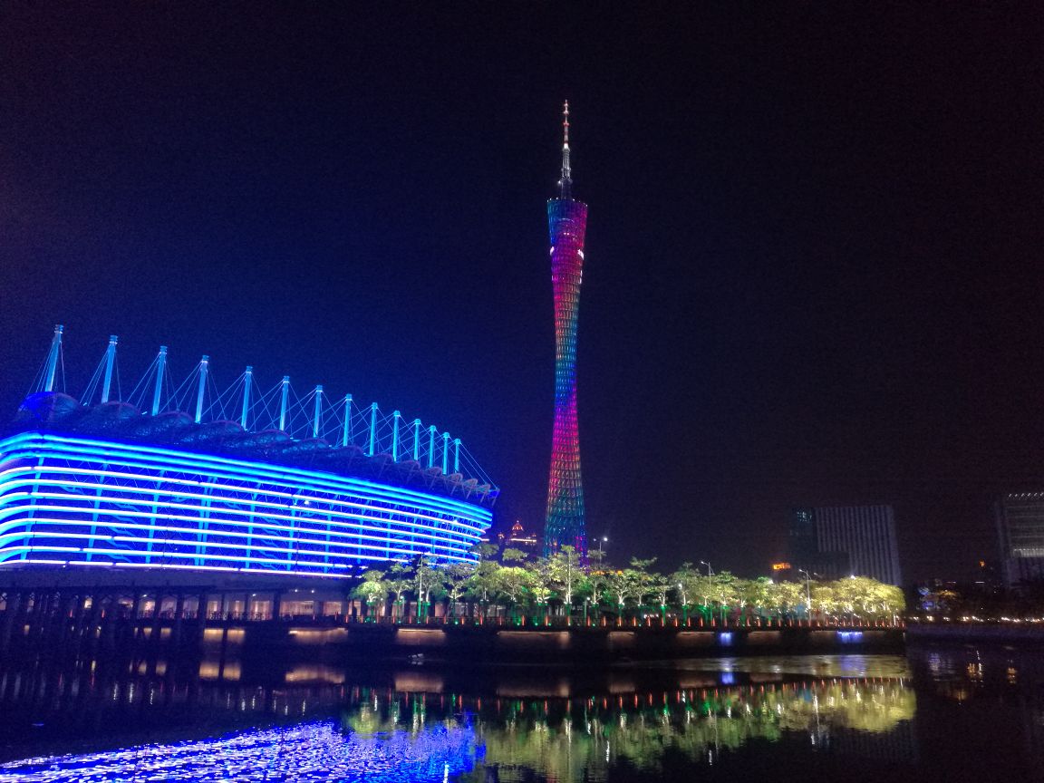 【携程攻略】广州广州塔景点,广州塔目前是国内第一高塔，塔高有六百米，塔的上面有餐厅可以就餐，…