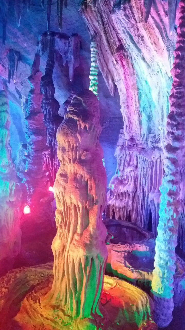 地下大峡谷