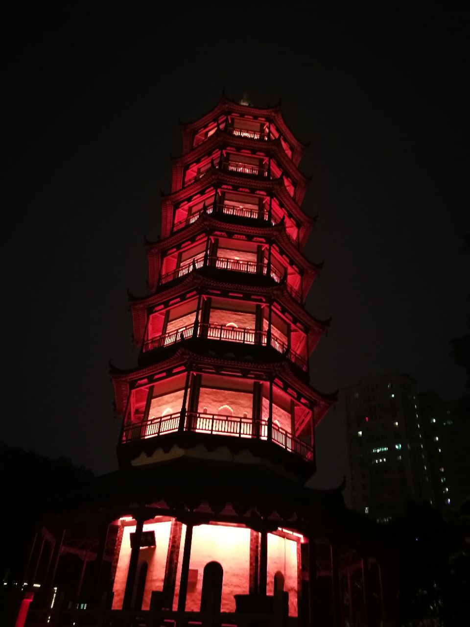 绳金塔