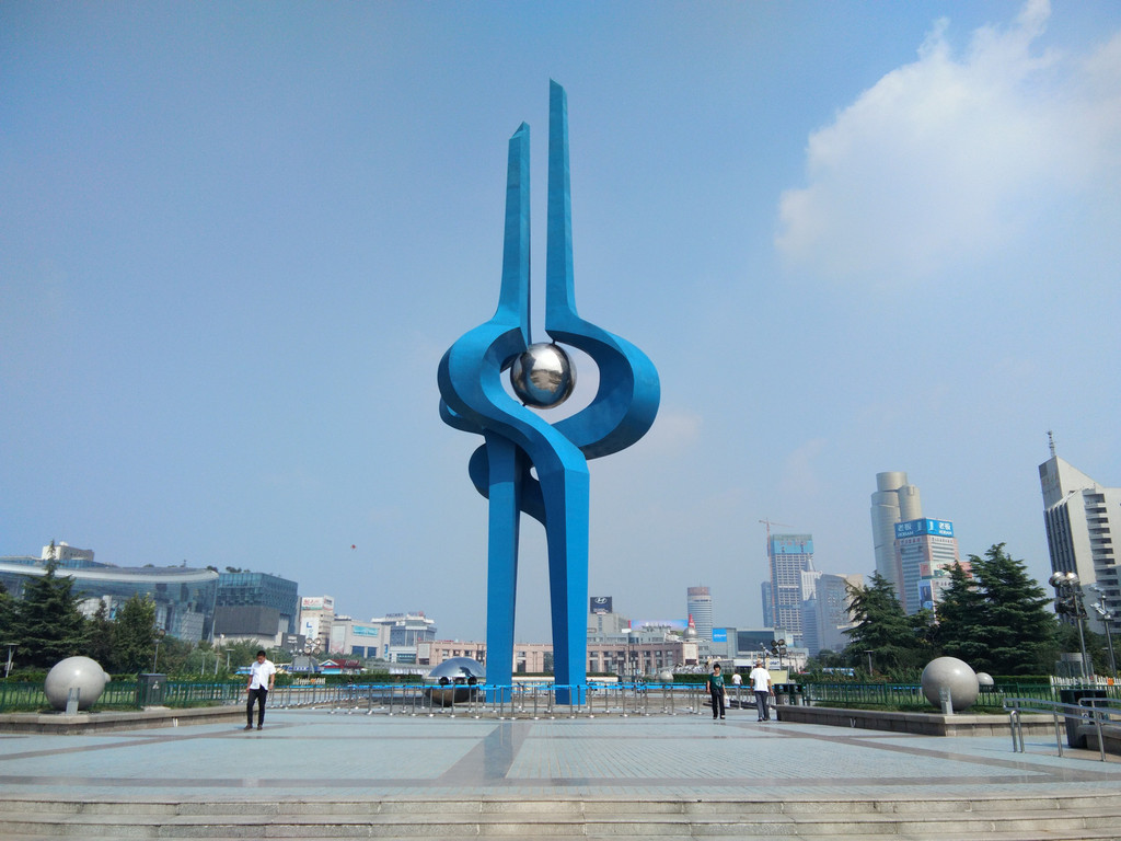 泉城济南景点:泉城广场1