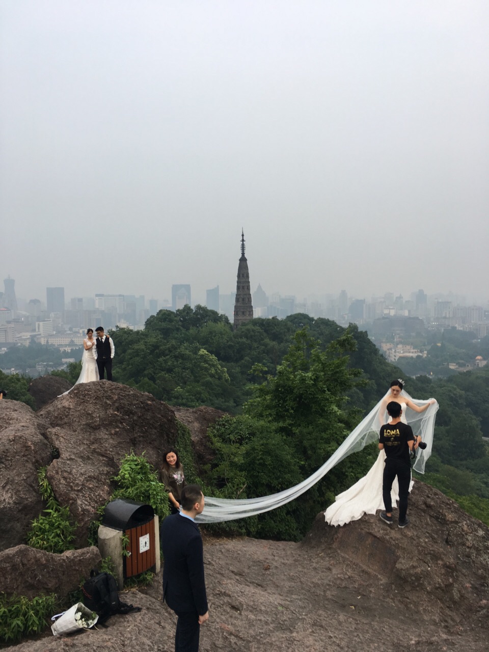 宝石流霞旅游景点攻略图