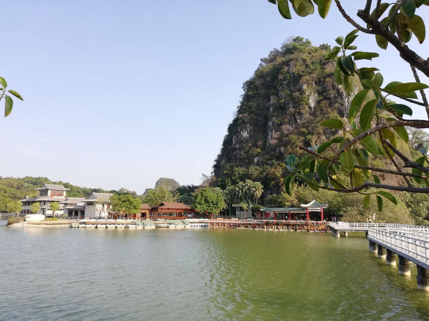 七星岩