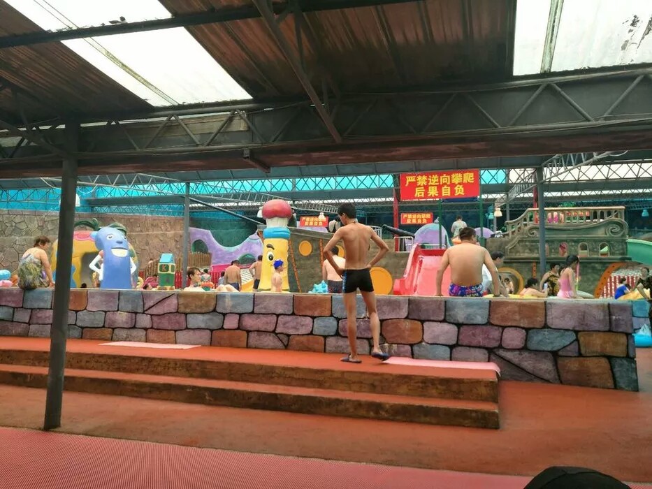 本溪龙溪园水上世界