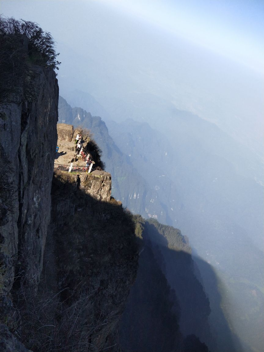 峨眉山金顶好玩吗,峨眉山金顶景点怎么样_点评_评价