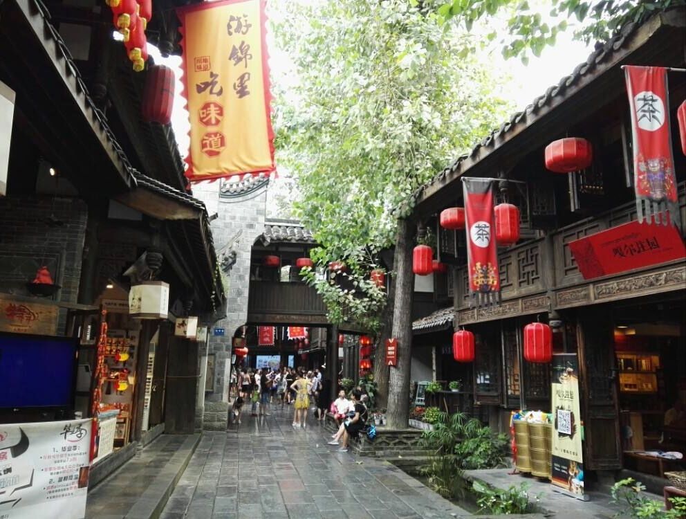 去成都锦里古街还要门票才能进吗 里面有什么好玩的