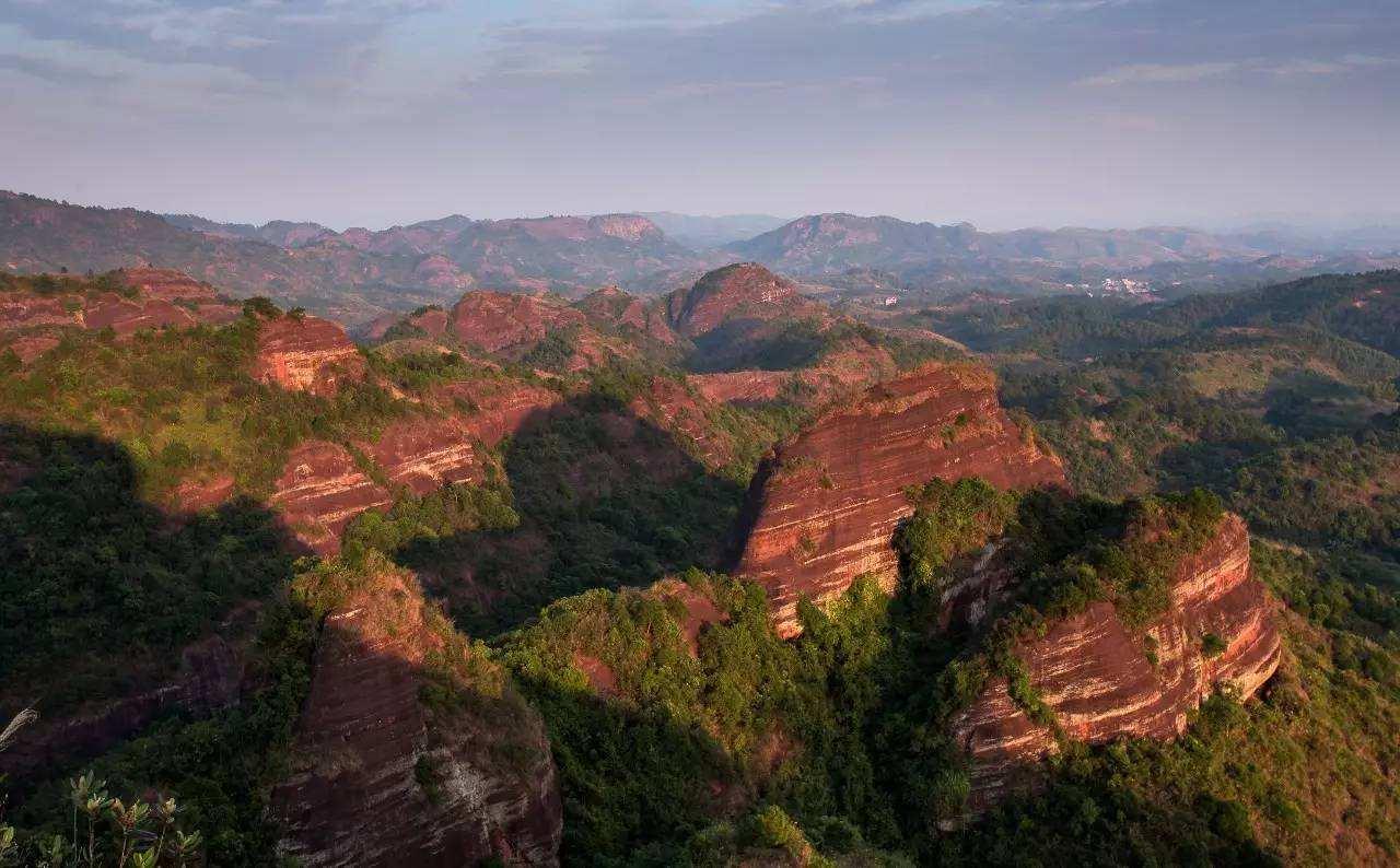 广西烟霞山风景区