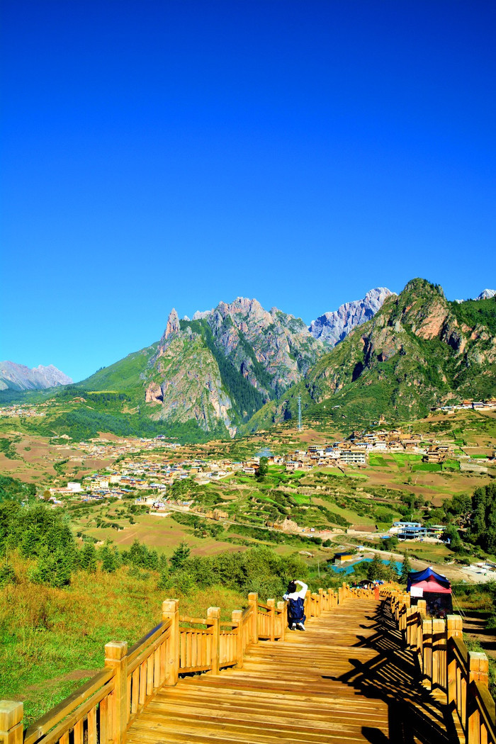 夏宁葆去甘肃迭部,扎尕那旅游.