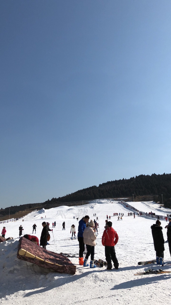 蟠龙山滑雪场