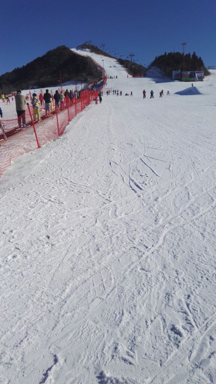 顺义区莲花山滑雪场好玩吗,顺义区莲花山滑雪场景点样