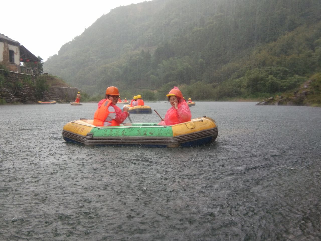 千岛湖白云溪漂流好玩吗,千岛湖白云溪漂流景点怎么样_点评_评价