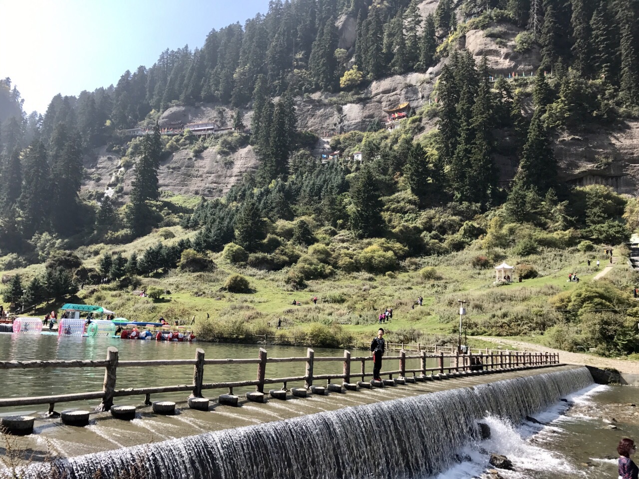 临夏松鸣岩攻略,临夏松鸣岩门票/游玩攻略/地址/图片/门票价格【携程