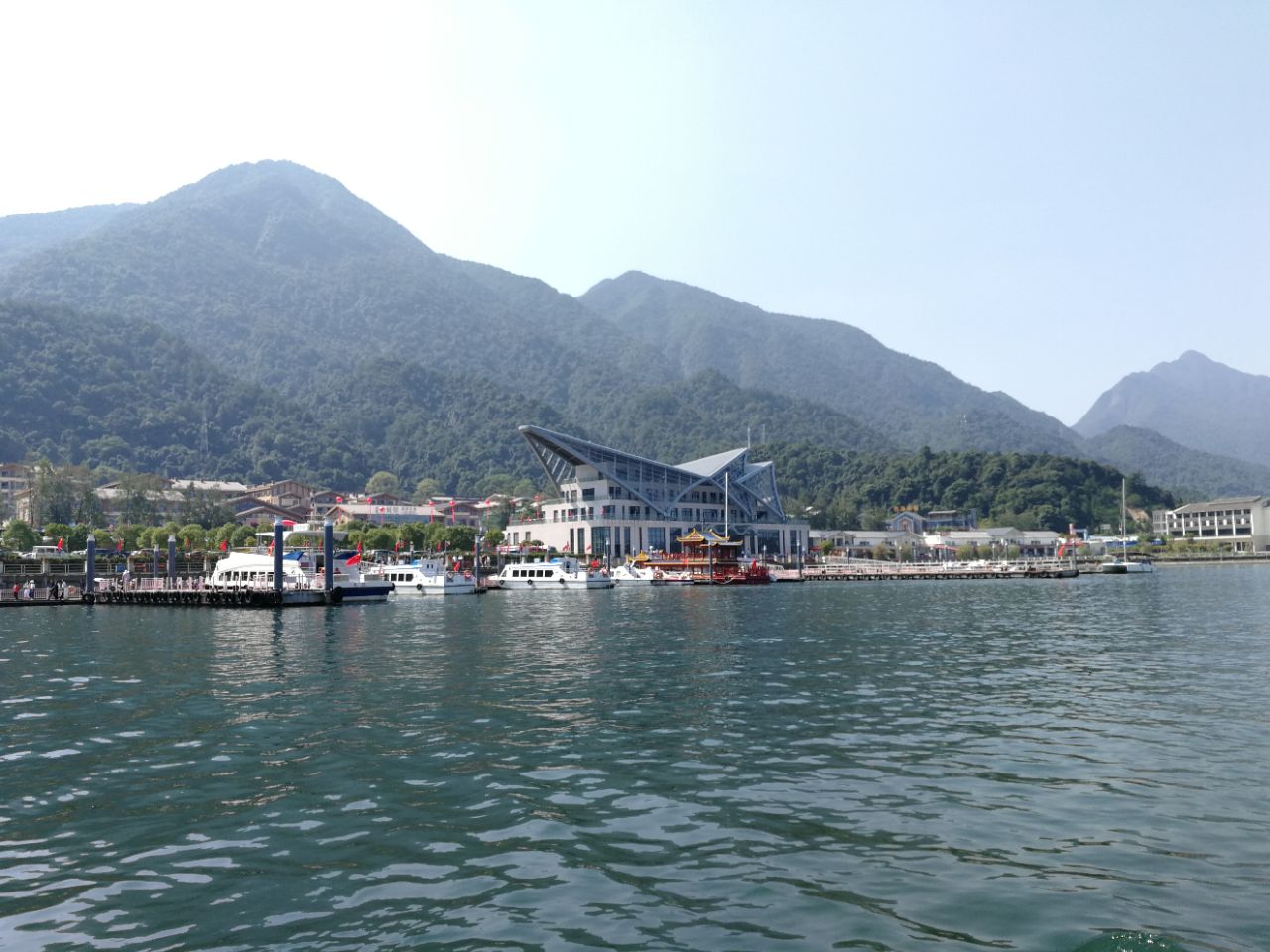 柘林湖风景区