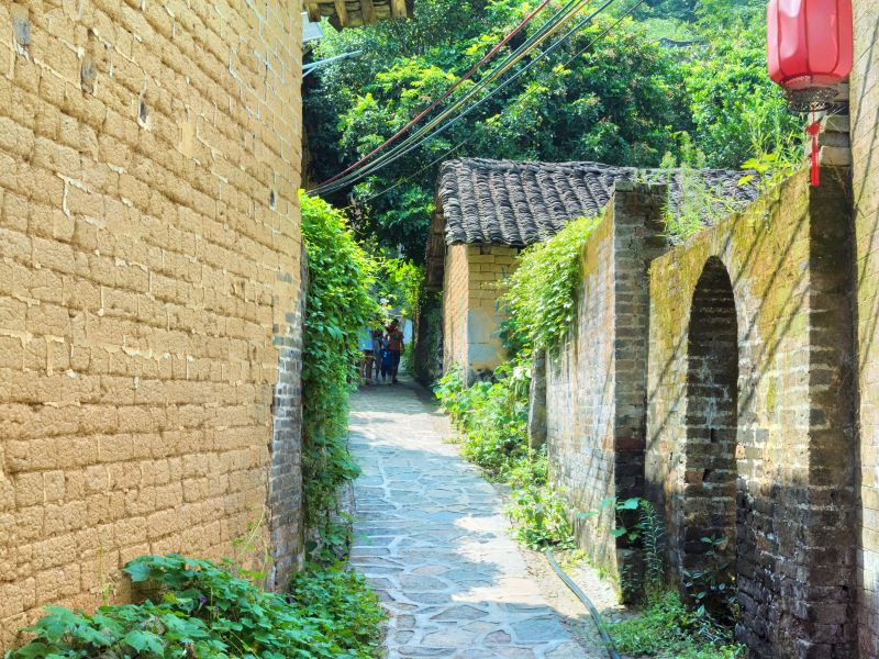 骥马村