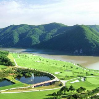 海兰湖风景区