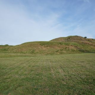 卡霍基亚土丘历史遗址   分 1条点评 历史遗迹 距景点3.1km