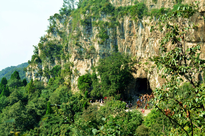 去河南云台山旅游.