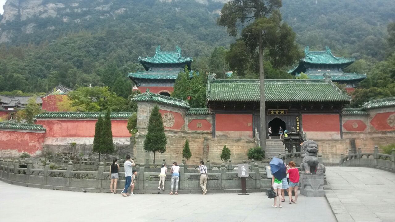 紫霄宫,武当山第三站,这里需要重新购票,每人15元,鄙视,大门票