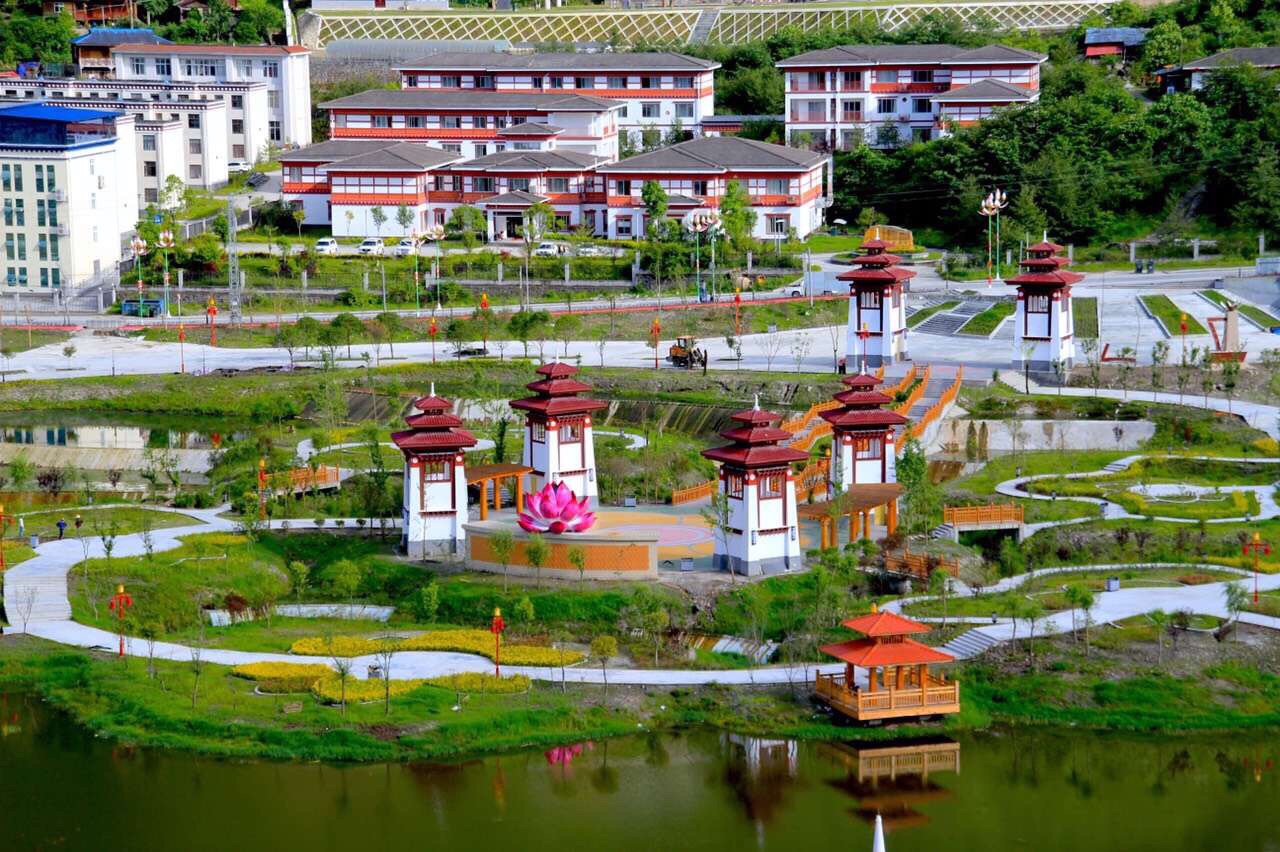 墨脱旅游景点攻略图