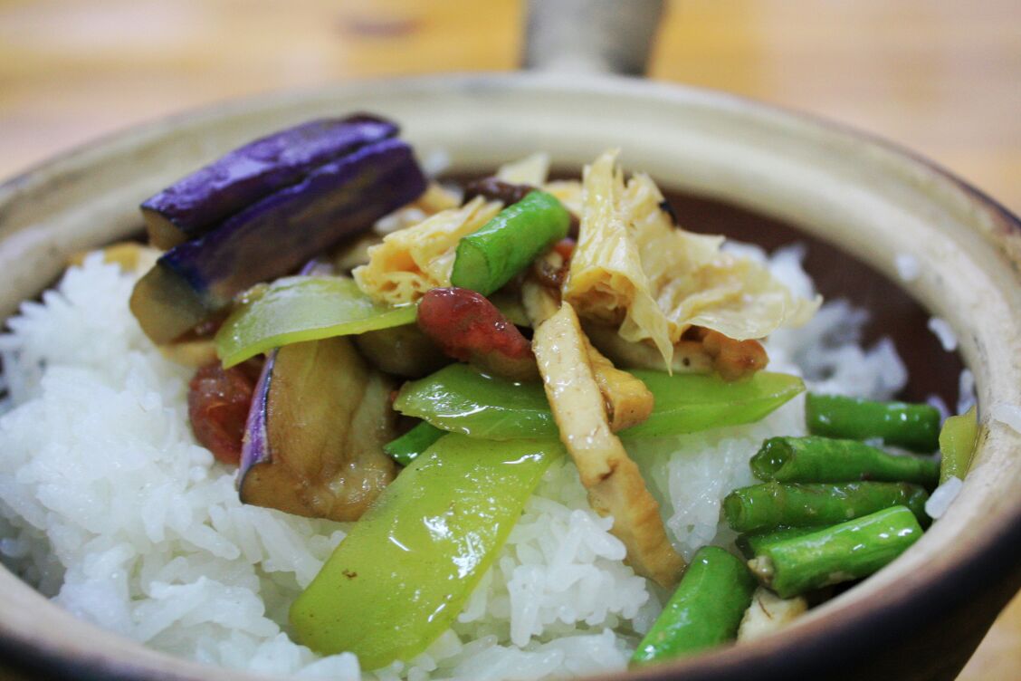 阳朔砂锅饭