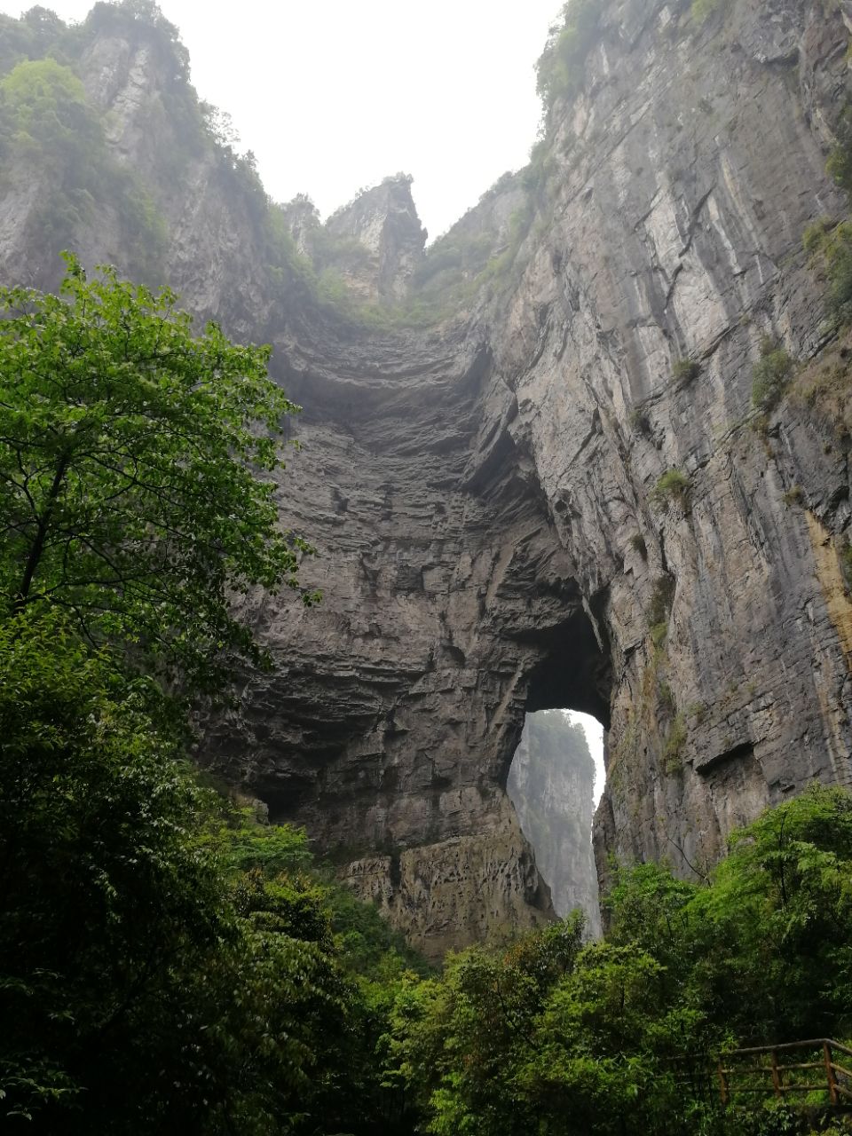 龙水峡地缝