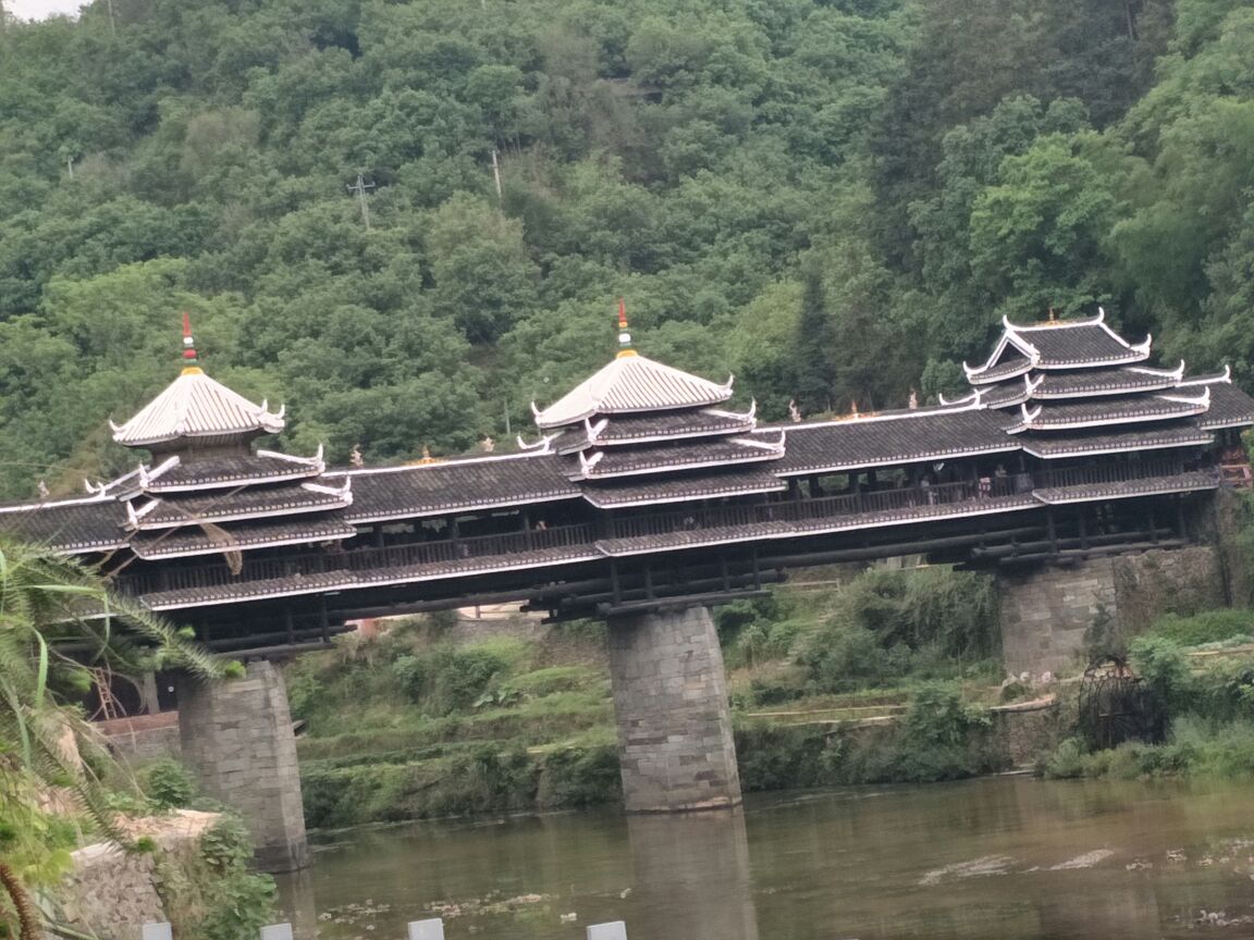 三江风雨桥