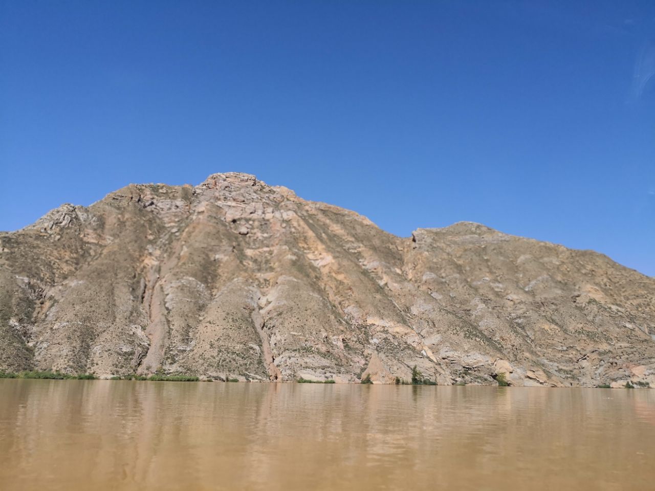青铜峡黄河大峡谷