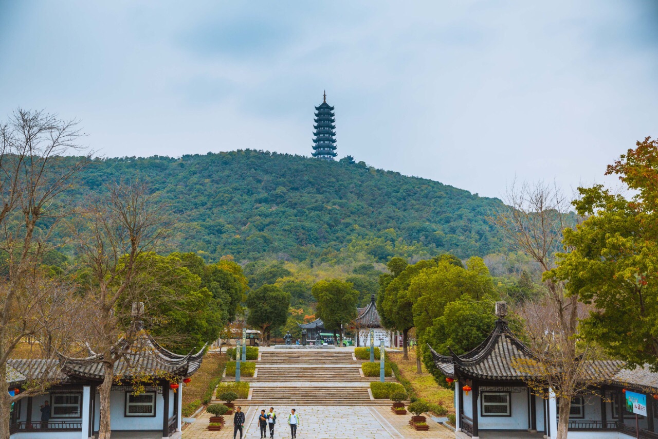 【携程攻略】张家港香山景区景点,说到香山,大家可能.