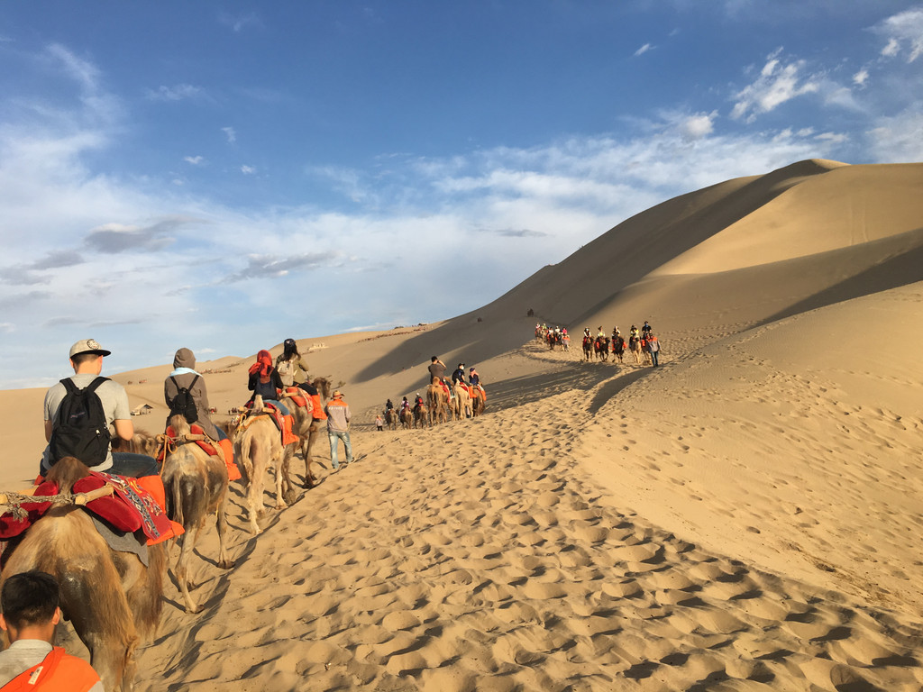 敦煌鸣沙山好玩吗,敦煌鸣沙山景点怎么样_点评_评价