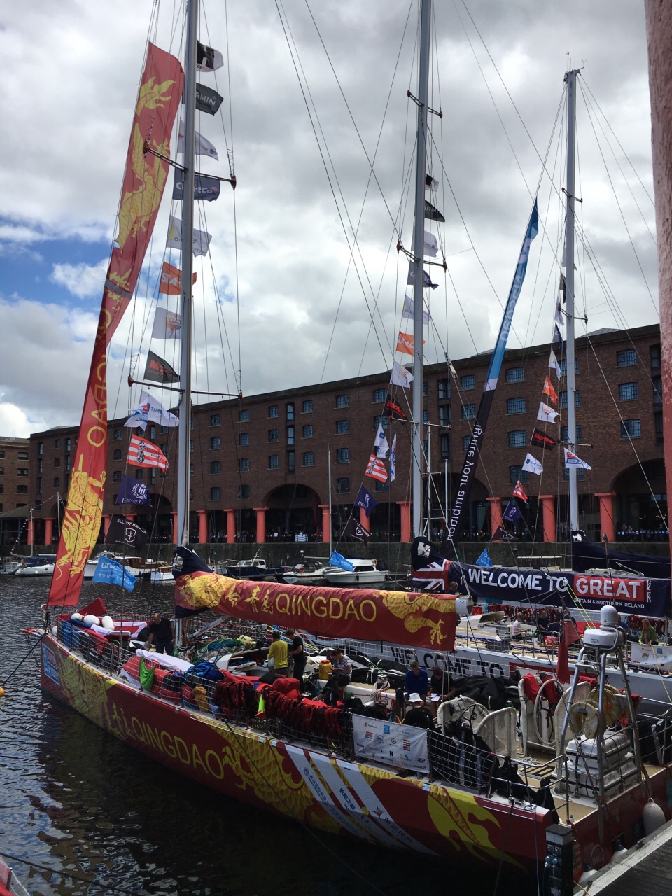 阿尔伯特船坞albert dock