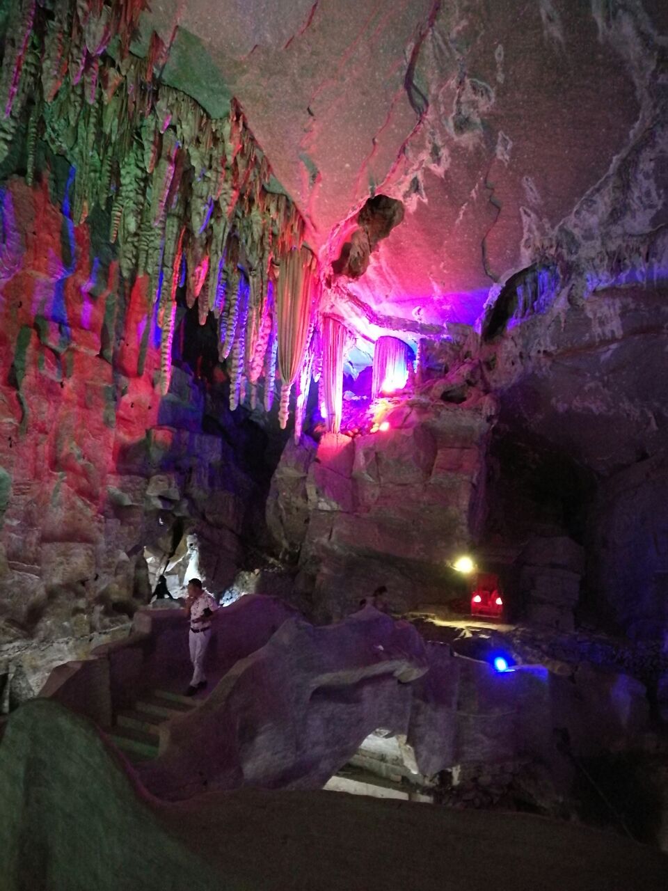 通江中峰洞好玩吗,通江中峰洞景点怎么样_点评_评价