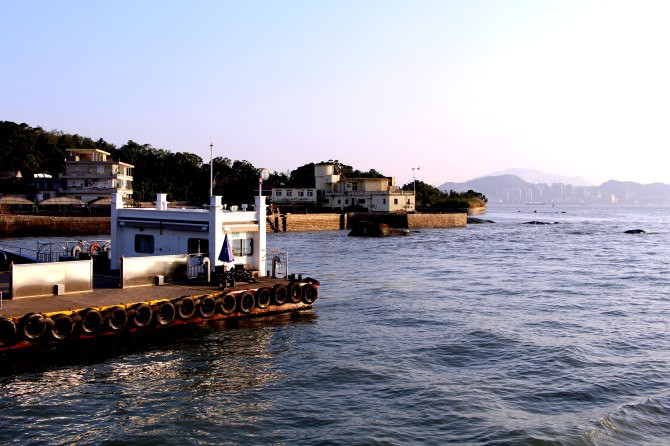 十几分钟就到了鼓浪屿内厝澳码头.