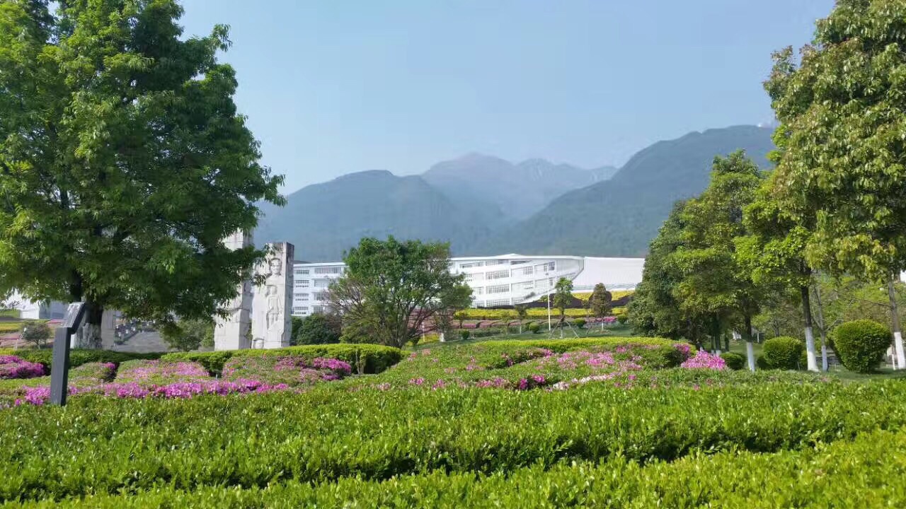 大理大学旅游景点攻略图