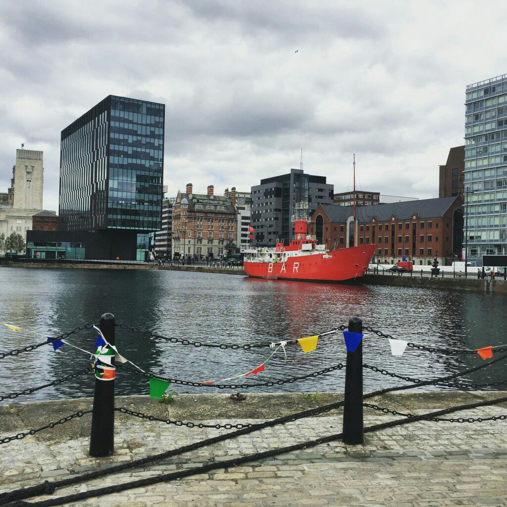 阿尔伯特船坞albert dock