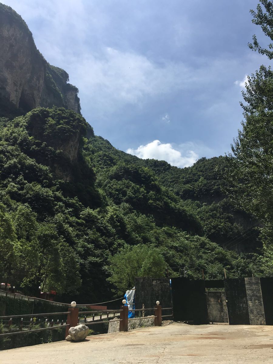 【携程攻略】万源鱼泉山风景区景点,夏天的水清澈透凉