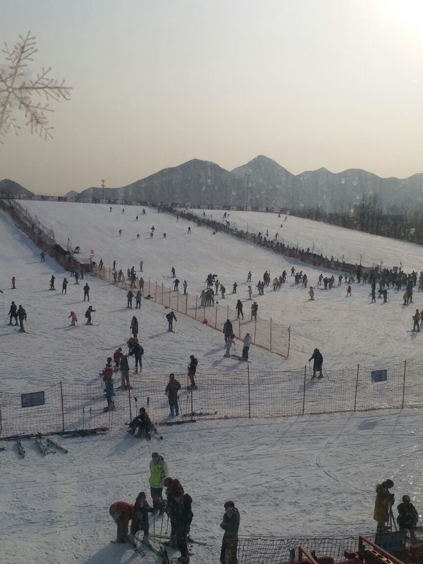 满城区神湖四季滑雪场好玩吗,满城区神湖四季滑雪场景点怎么样_点评