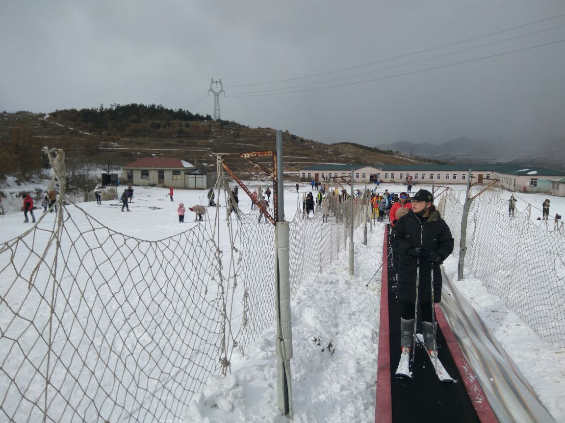 威虎山滑雪场