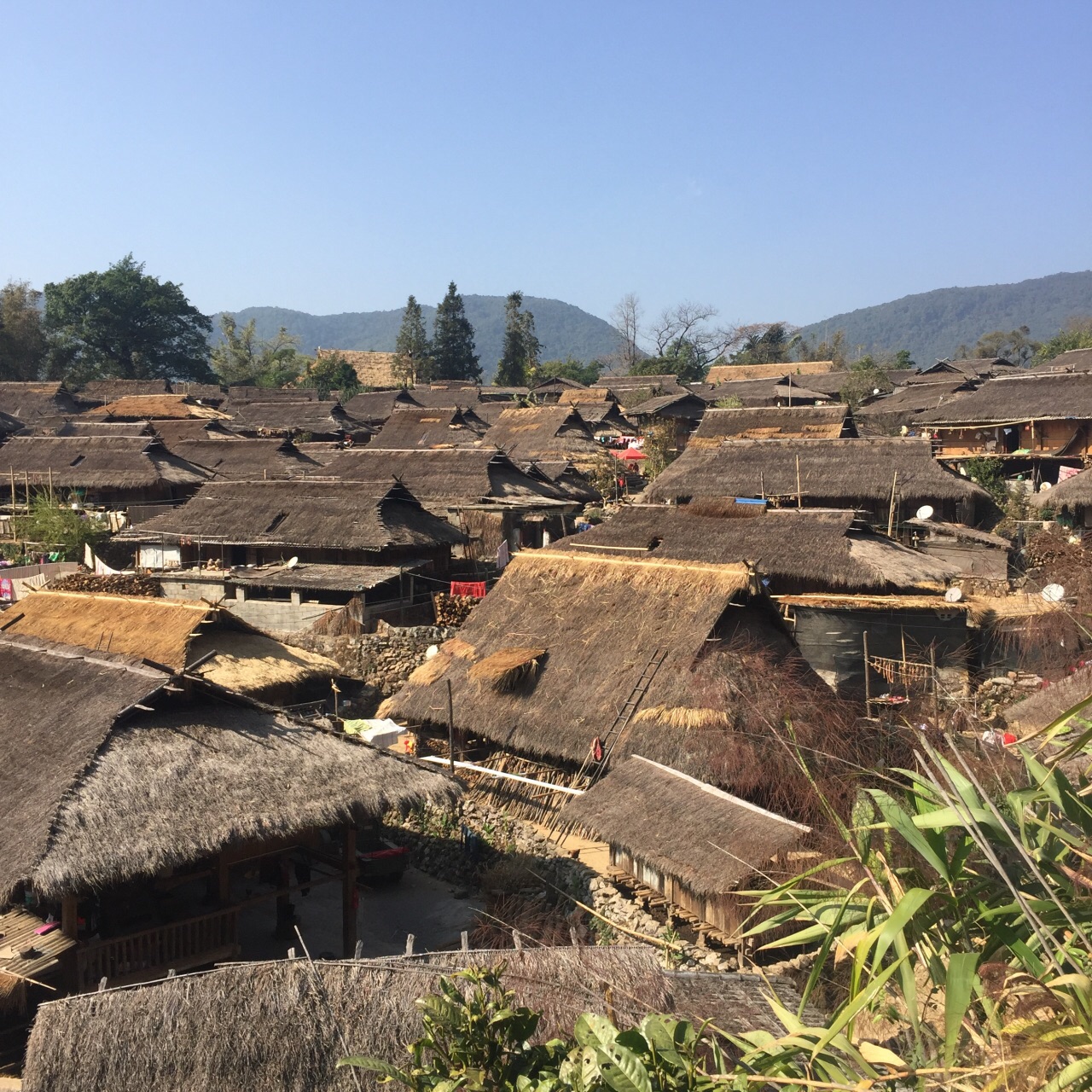 翁丁佤族原始群居村落