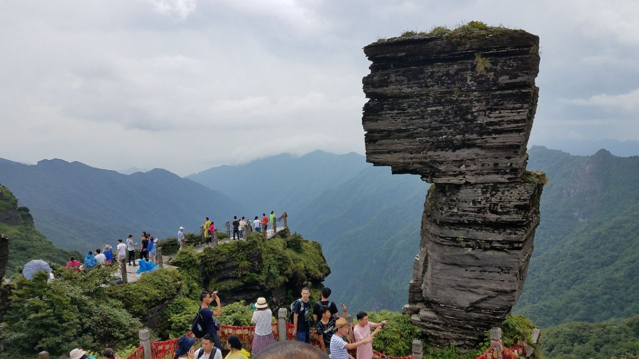 光梵净山景区来说绝对是物超所值,可能是暑假的原因,来得人太多了,进