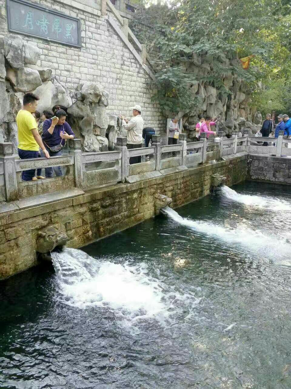 济南黑虎泉好玩吗,济南黑虎泉景点怎么样_点评_评价