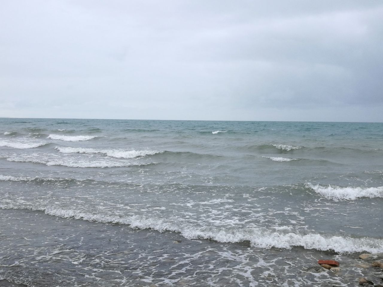 【携程攻略】青海湖青海湖景点,正赶上下雨,好冷,好大的青海湖,像大海