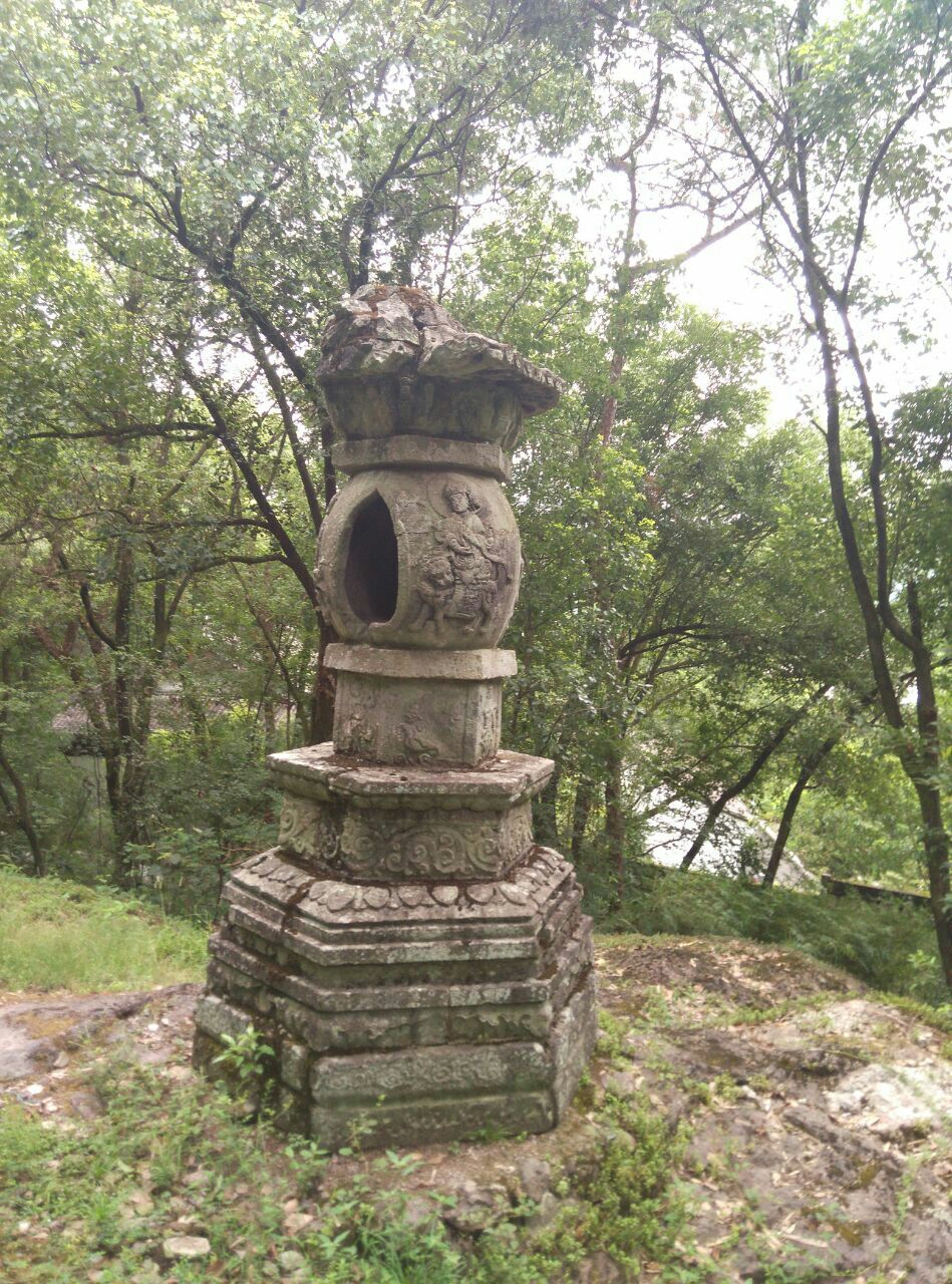 灵鹫寺石塔