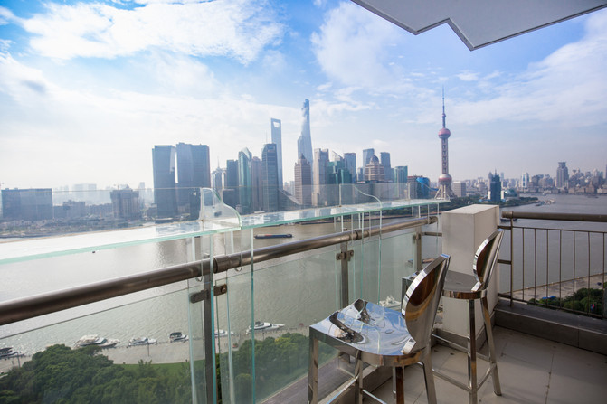 来上海的轻奢文艺旅行推荐,这套180度外滩观景房适合你#途家有豪宅