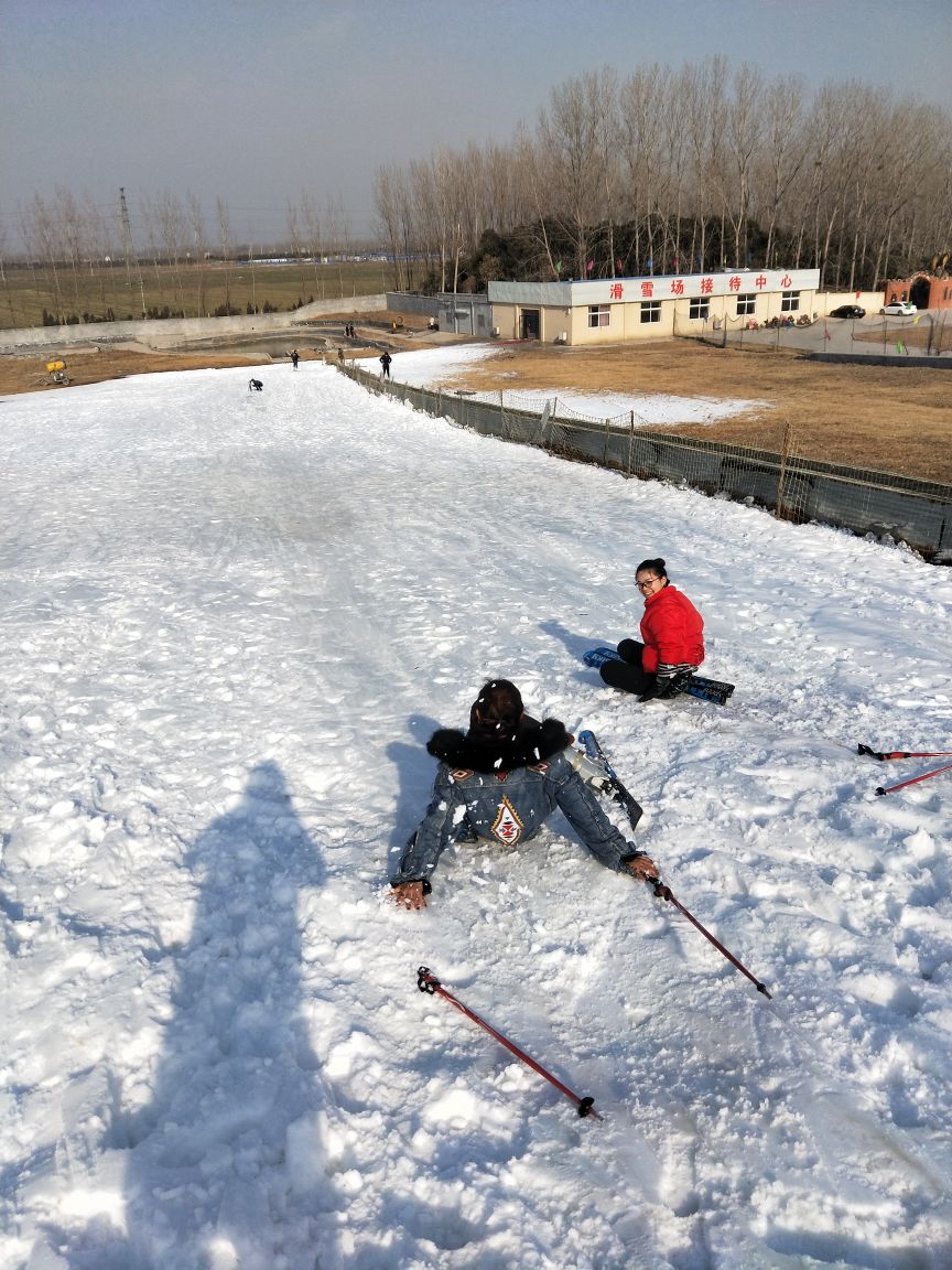 菏泽仿山滑雪场好玩吗,菏泽仿山滑雪场景点怎么样