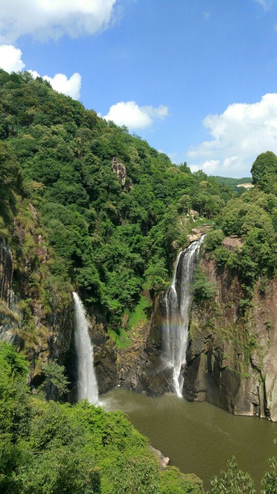 九鲤湖