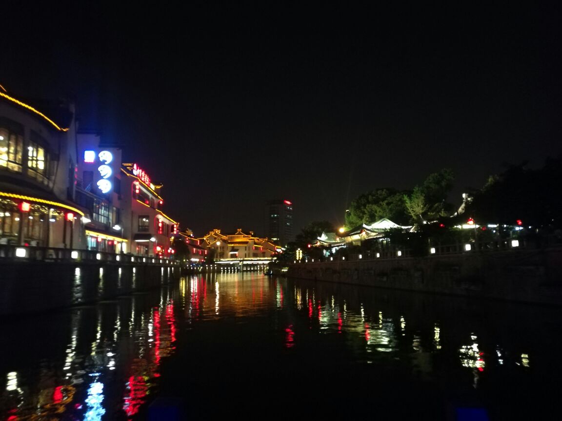江南古运河游船(南禅寺码头)