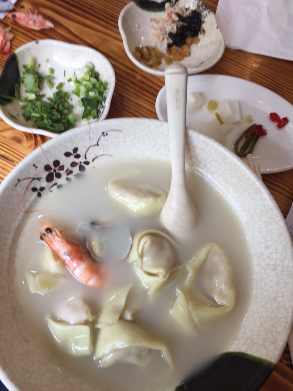 2022猫耳海鲜馄饨(飞虹路店)美食餐厅,从小店开业至今2年左右时间.