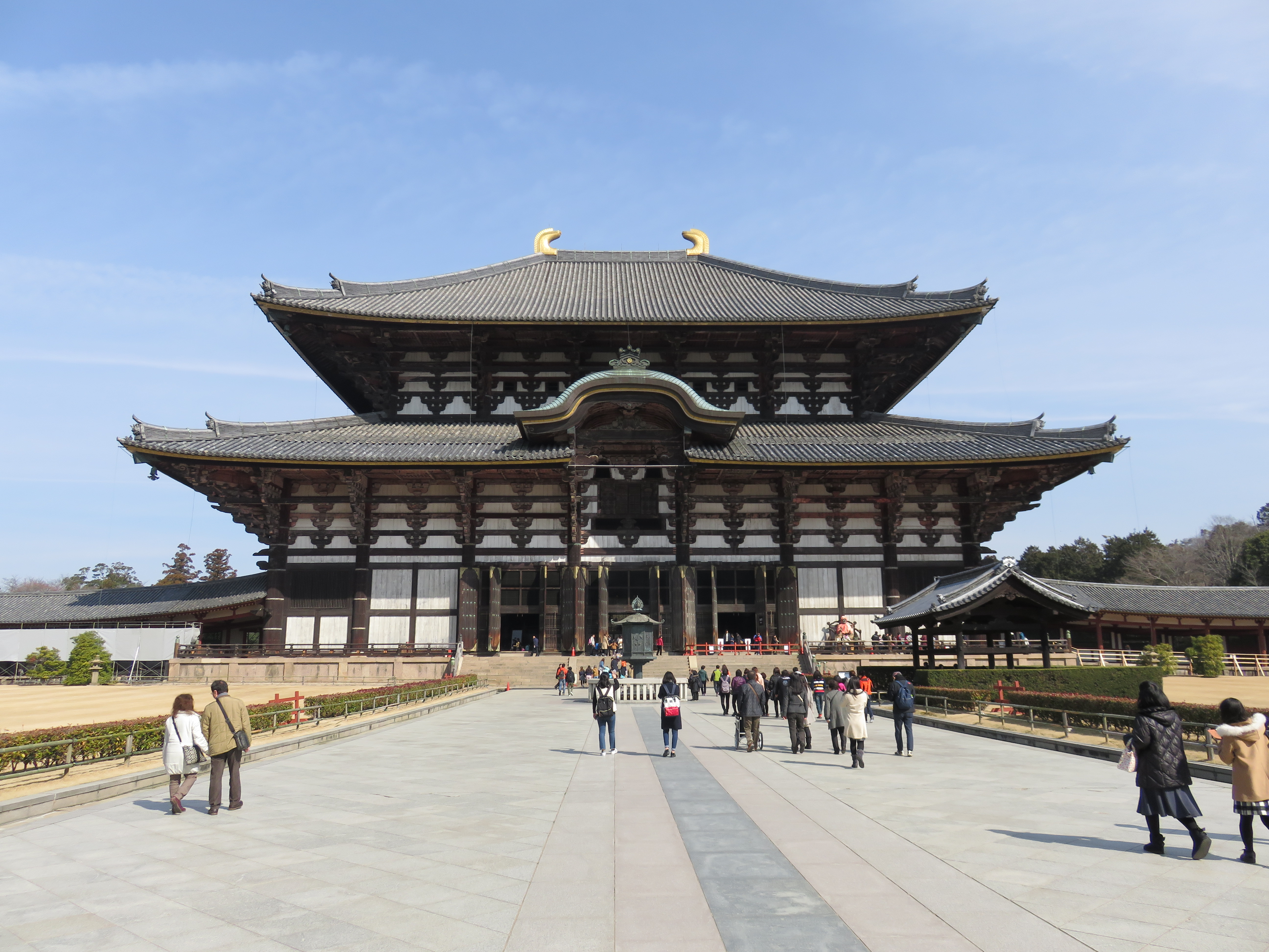 【携程攻略】奈良东大寺大佛殿景点,大佛殿是东大寺的