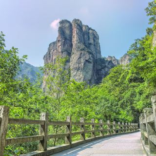 南雁荡山东西洞景区