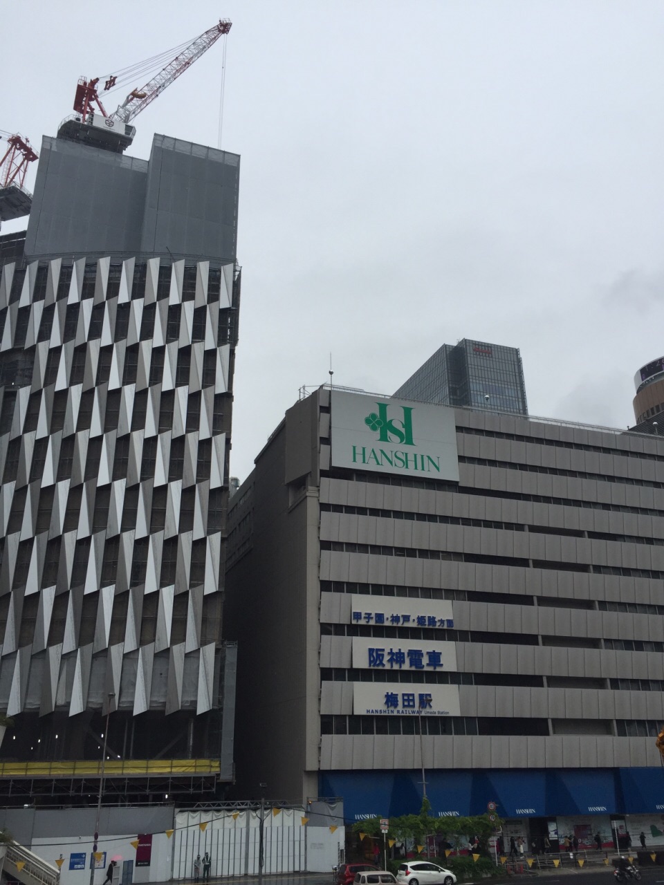 交通十分便利,大阪地下铁,阪急线,阪神线,jr线(大阪站)都在此换乘