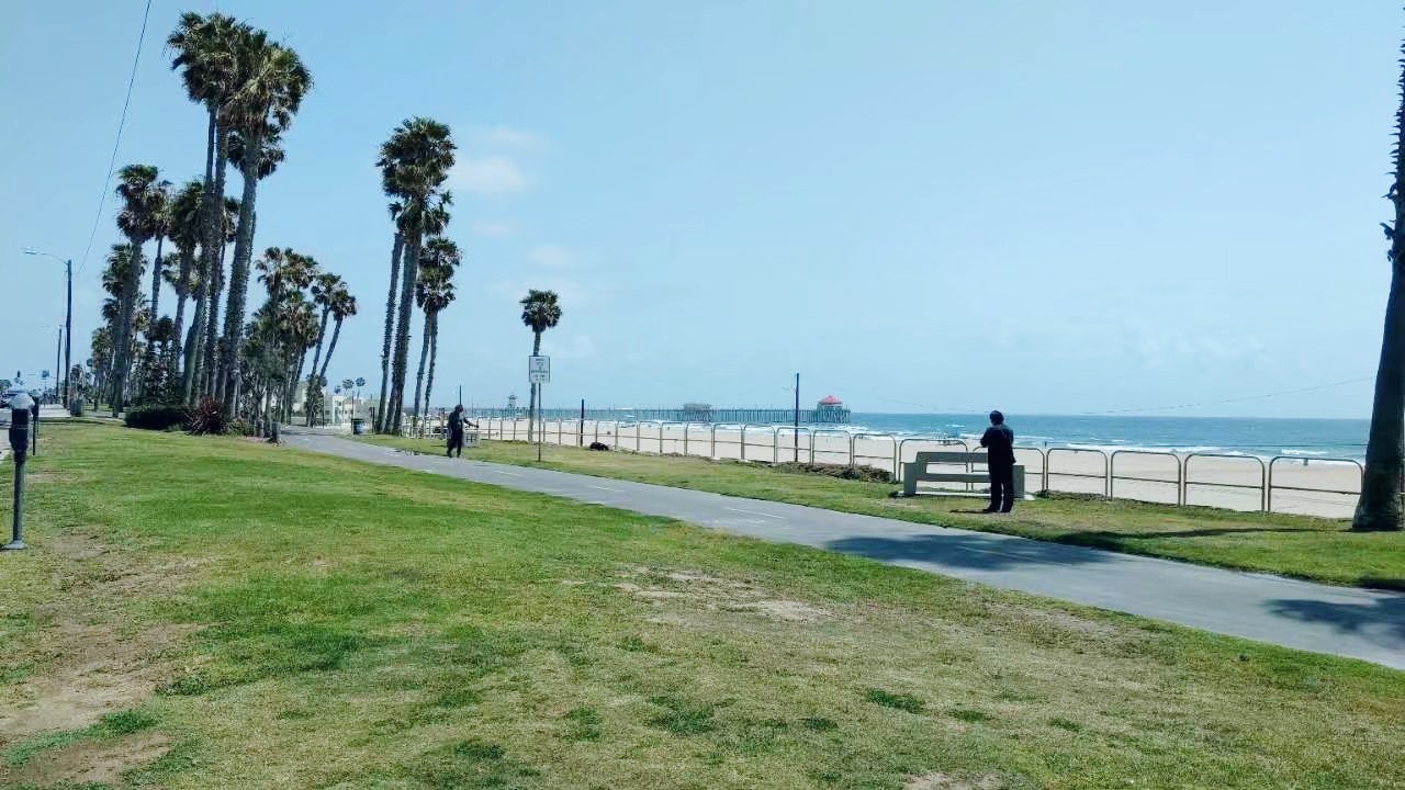 huntington&#x20;beach,亨廷顿海滩,位于洛杉矶大都市区域.